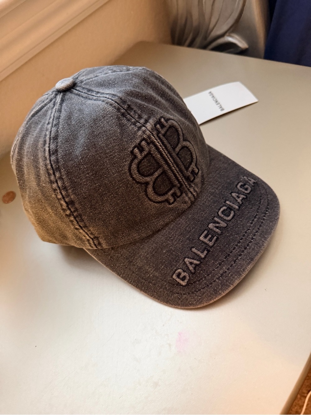 Balenciaga Washed Black Embroidered Logo Cap - Picture 3 of 6